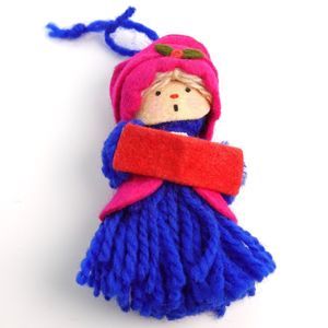 Vintage Christmas Hallmark Ornament 1973 Yarn Blue Pink Girl Caroler RARE